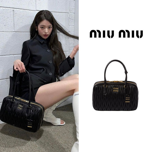 아이브 장원영 미우미우 마테라쎄 나파 가죽 핸들백 - 허시백 가방